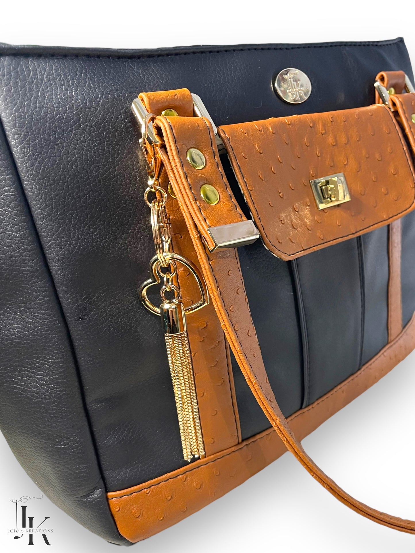 Bellezze Handbag and Crossbody Bag