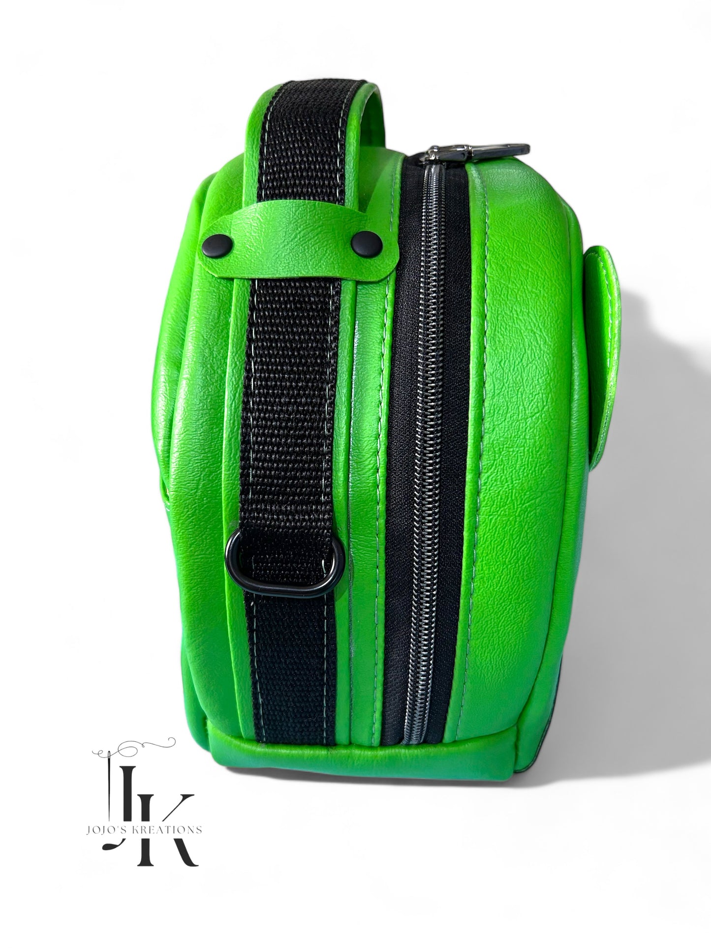 Frog Bowler Bag