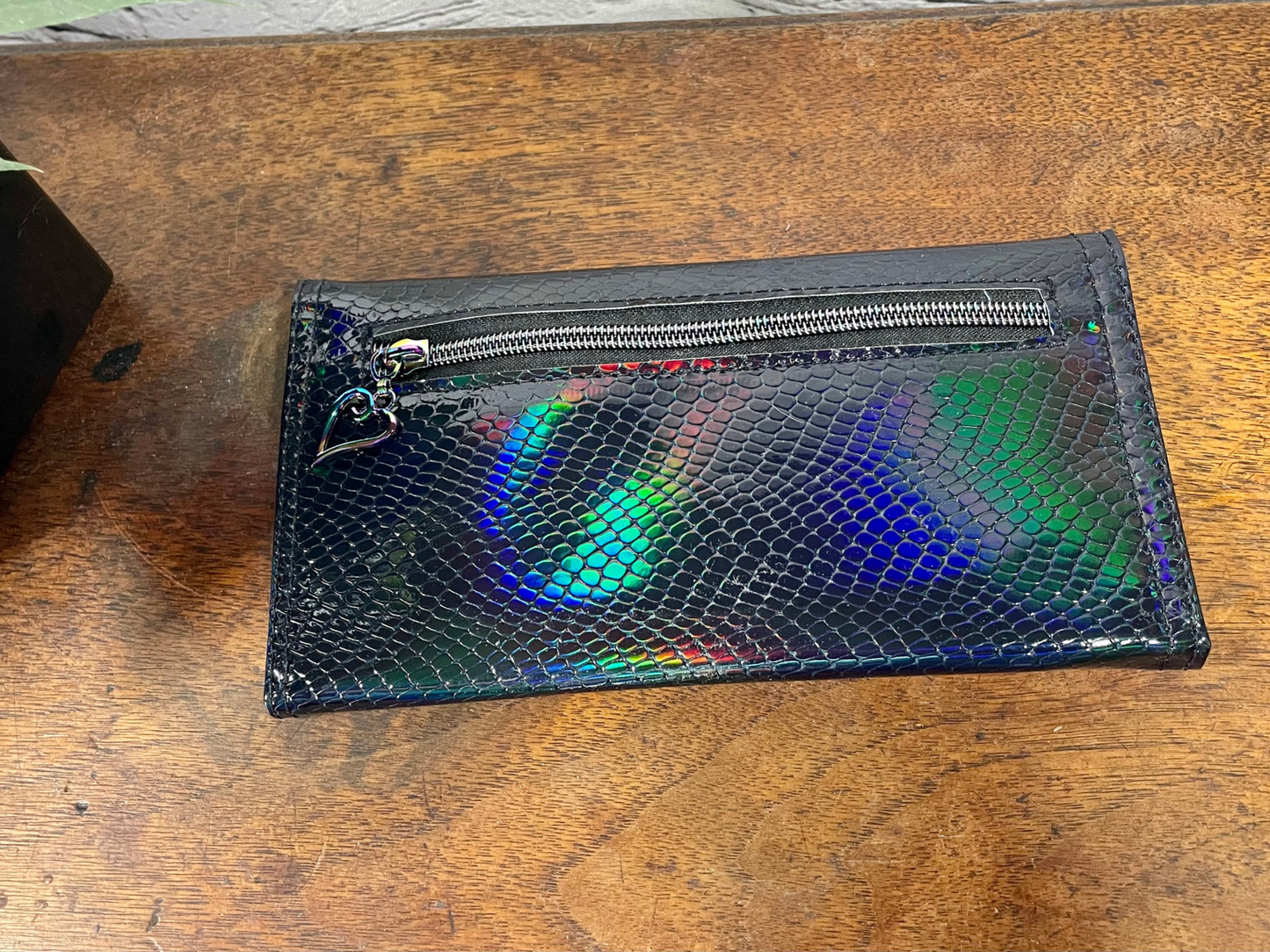 Architect Women’s Wallet/Black with a Rainbow Metallic Glow