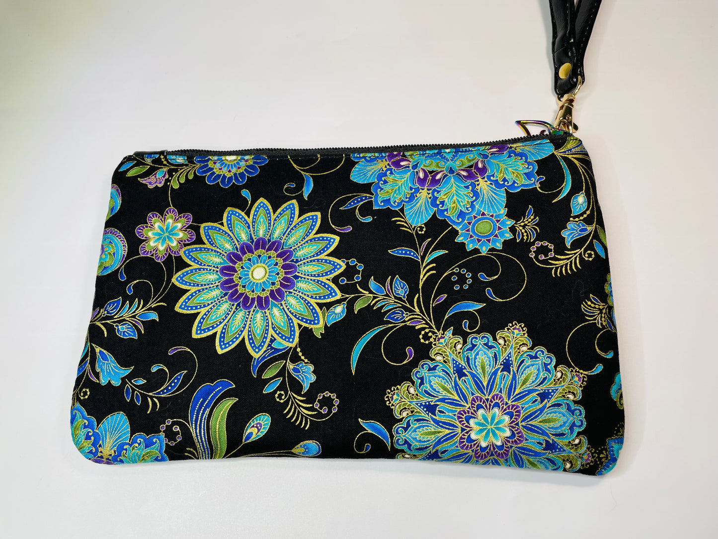 Zippy Clutch/Wristlet