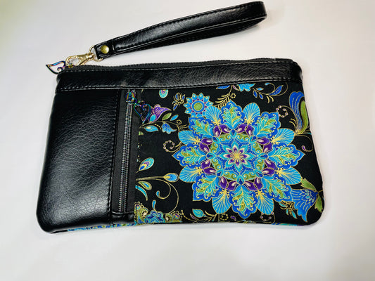 Zippy Clutch/Wristlet