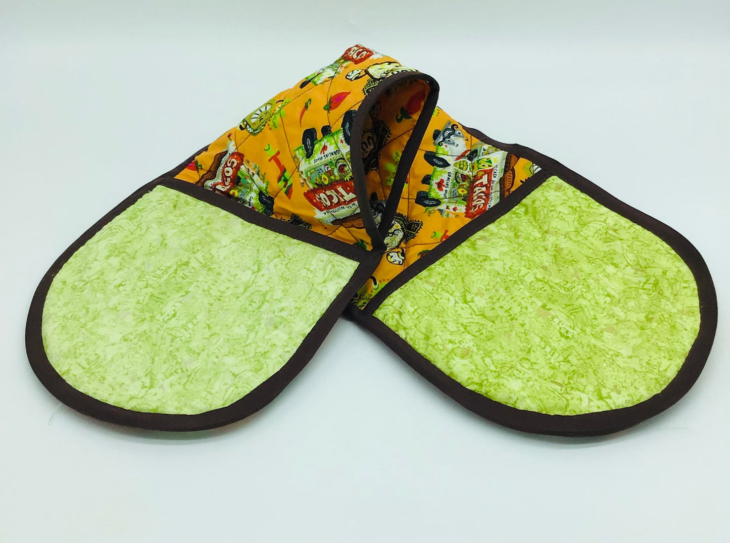 Taco Truck Quilted Cooking Oven Mitt.