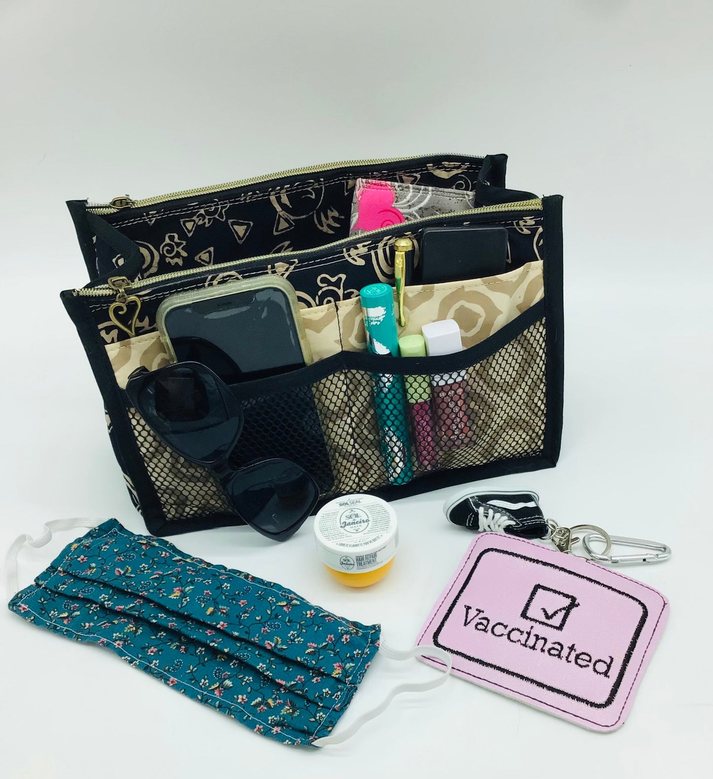 QUILTED PURSE ORGANIZER