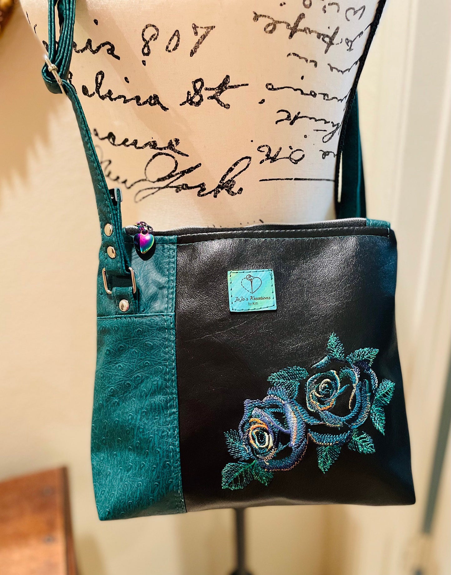 Luna Crossbody Bag/Embroidered